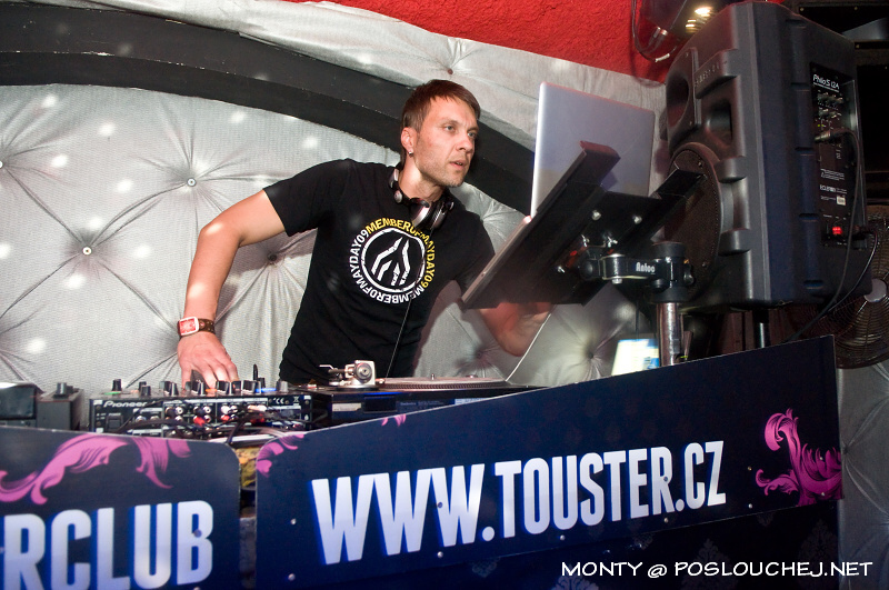 MINIMAL PEOPLE  - Sobota 13. 10. 2012